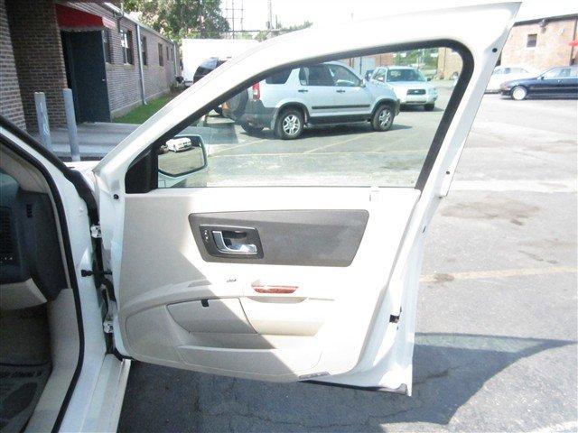 Cadillac SRX 2004 photo 1