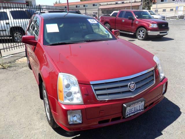 Cadillac SRX 2004 photo 1