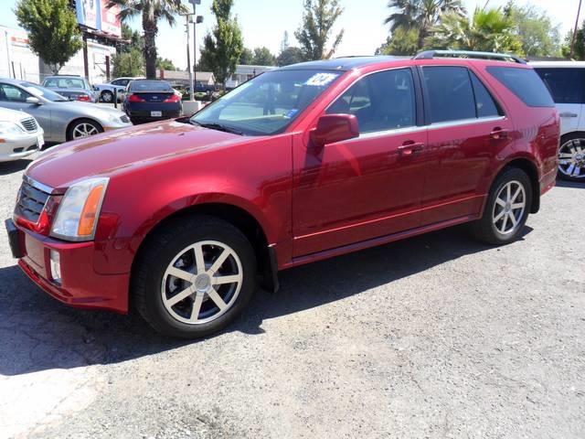 Cadillac SRX 2004 photo 2
