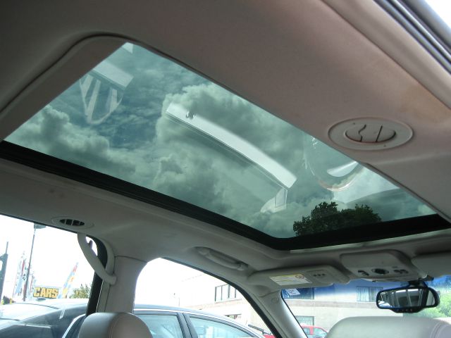 Cadillac SRX 2004 photo 1