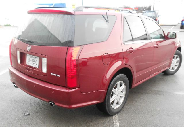 Cadillac SRX 2004 photo 2