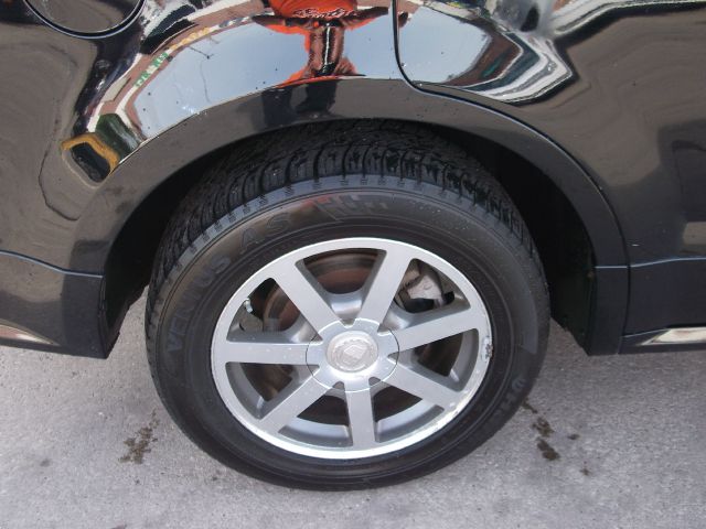 Cadillac SRX 2004 photo 1