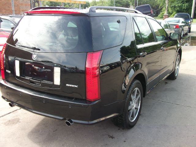 Cadillac SRX 2004 photo 11