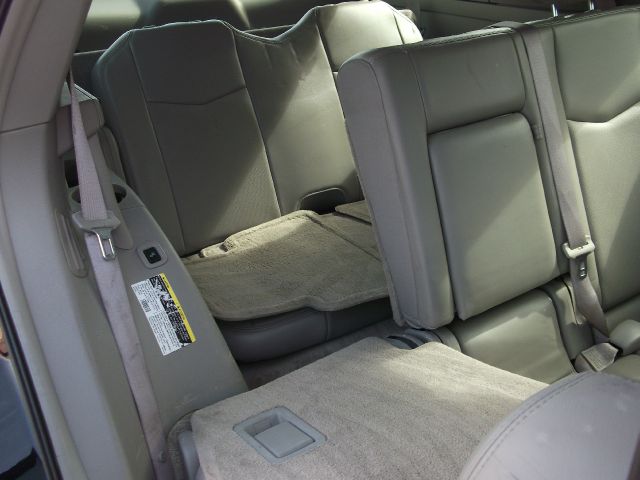 Cadillac SRX 2004 photo 4