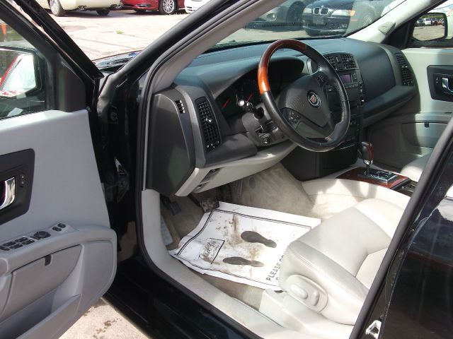 Cadillac SRX 2004 photo 7