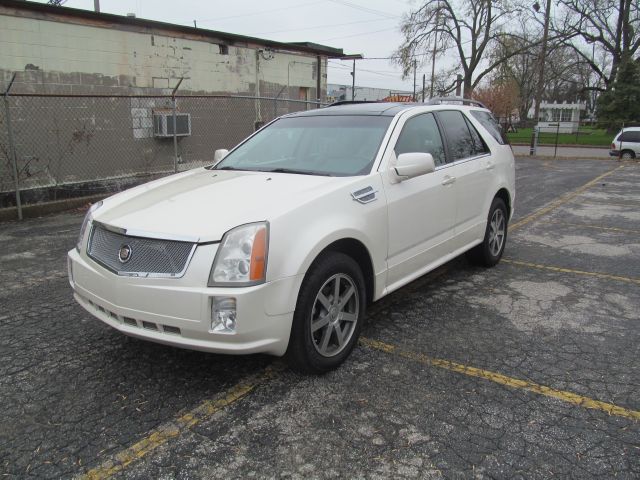 Cadillac SRX 2004 photo 4