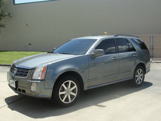 Cadillac SRX 2004 photo 3