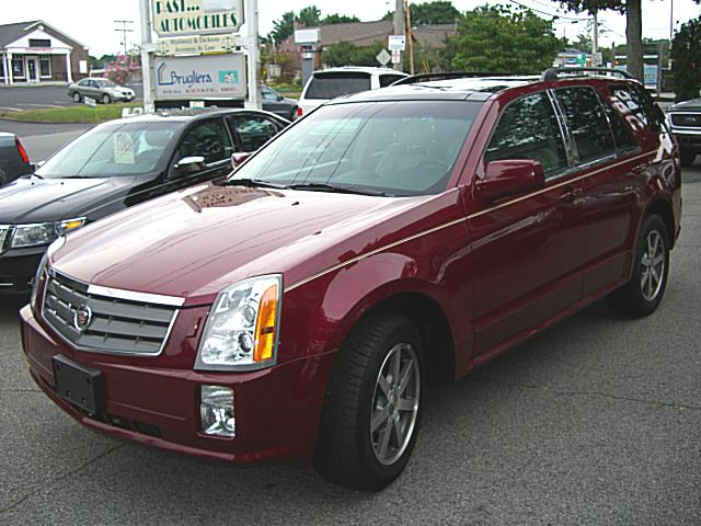 Cadillac SRX 2004 photo 1