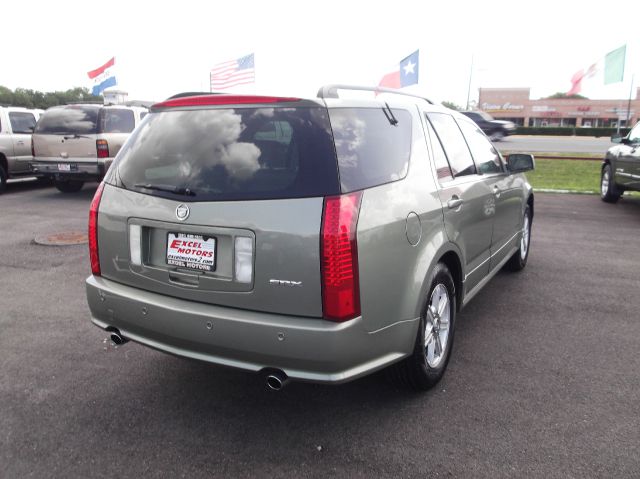 Cadillac SRX 2004 photo 2