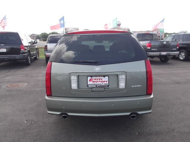 Cadillac SRX 2004 photo 3