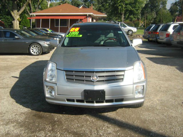 Cadillac SRX 2004 photo 4