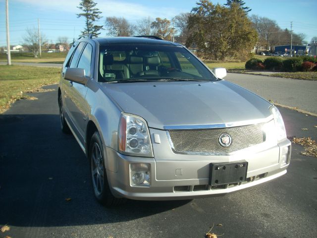 Cadillac SRX 2004 photo 2