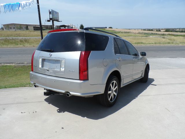 Cadillac SRX SE-R SUV