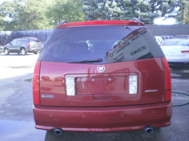 Cadillac SRX 2004 photo 1