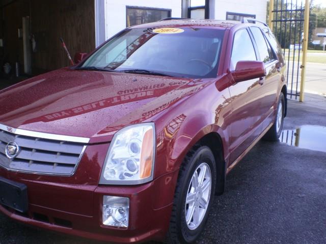 Cadillac SRX 2004 photo 2