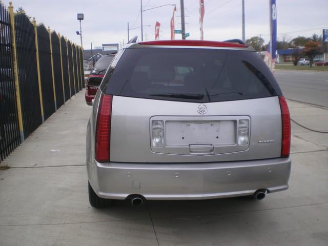 Cadillac SRX 2004 photo 1