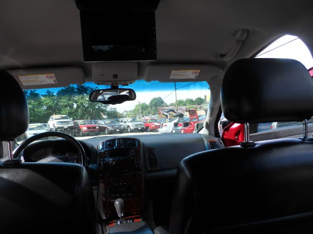 Cadillac SRX 2004 photo 1