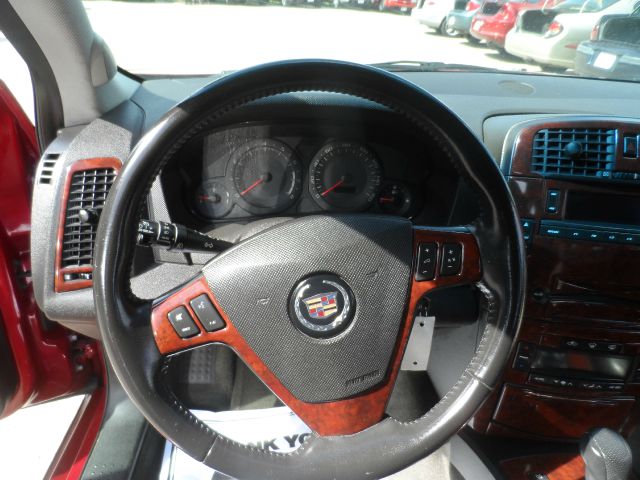 Cadillac SRX 2004 photo 15