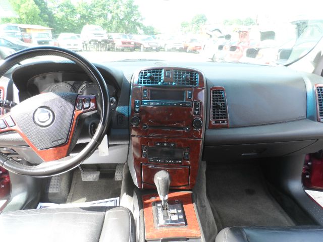 Cadillac SRX 2004 photo 3