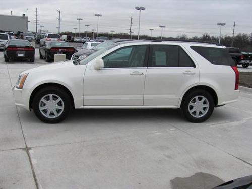 Cadillac SRX 2004 photo 1