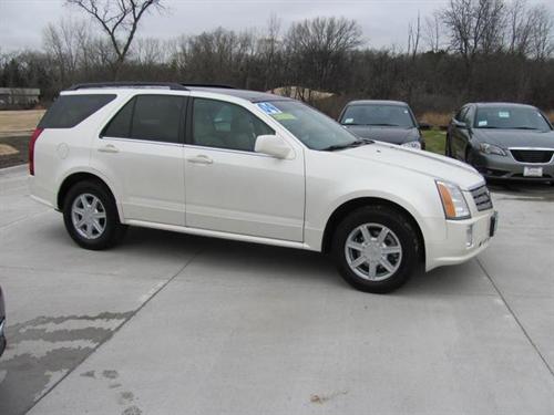 Cadillac SRX 2004 photo 2