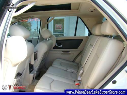 Cadillac SRX 2004 photo 2