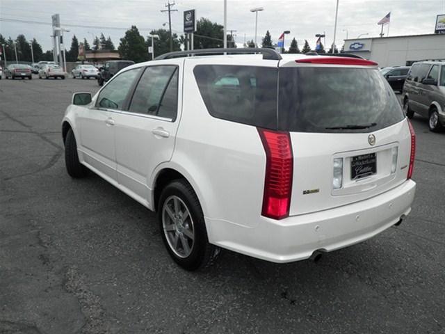 Cadillac SRX 2004 photo 5