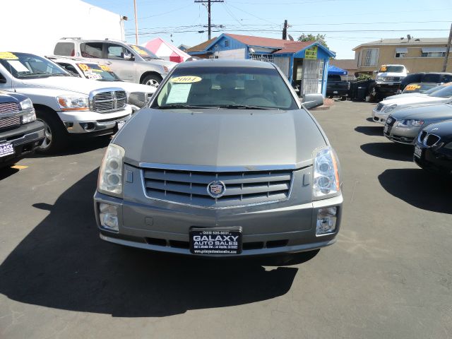 Cadillac SRX 2004 photo 3