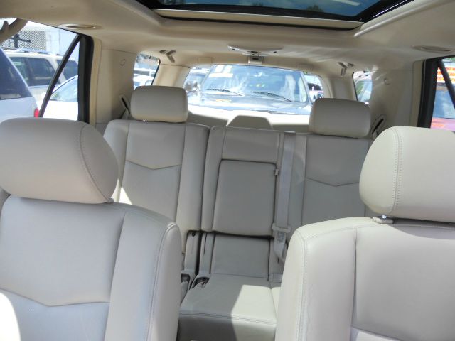 Cadillac SRX 2004 photo 4