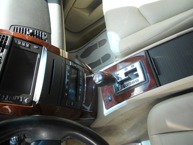 Cadillac SRX 2004 photo 6