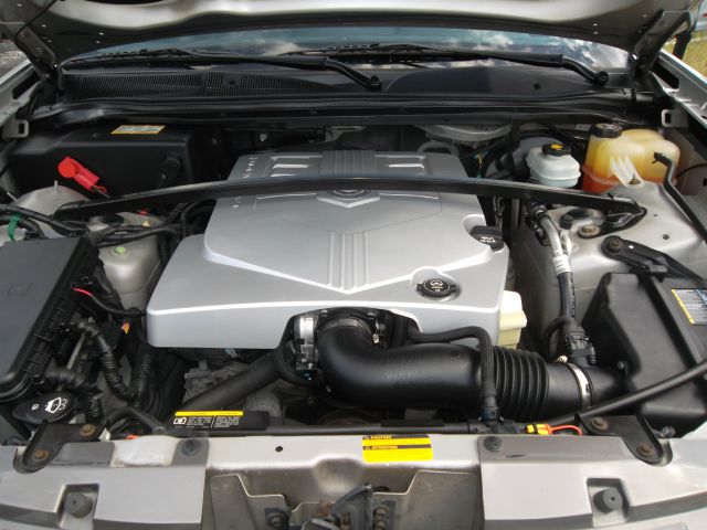 Cadillac SRX 2004 photo 18