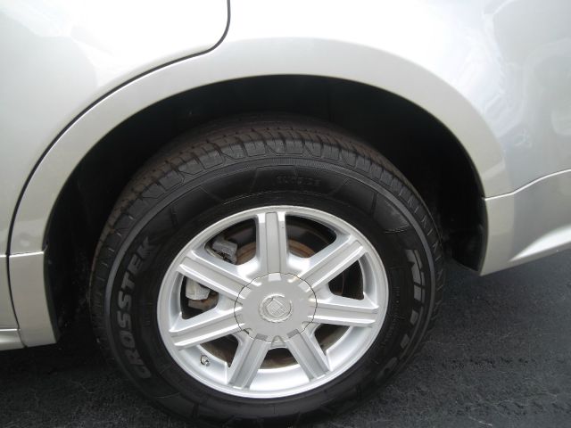 Cadillac SRX 2004 photo 9