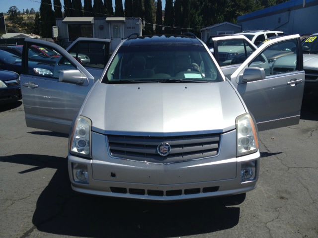 Cadillac SRX 2004 photo 1