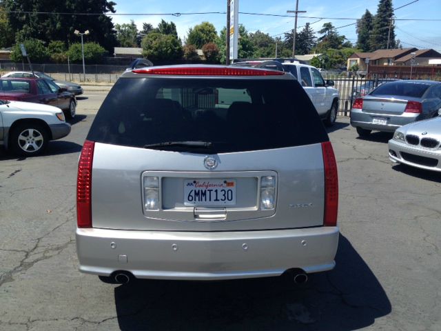 Cadillac SRX 2004 photo 3