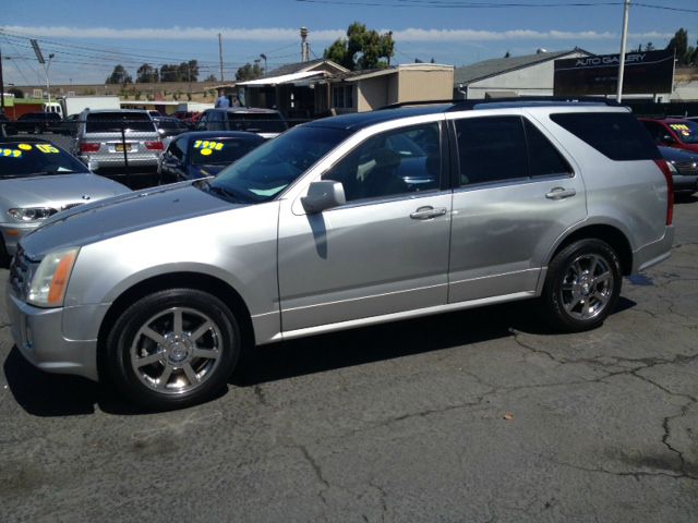 Cadillac SRX 2004 photo 4