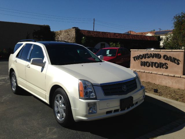 Cadillac SRX 2005 photo 2