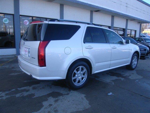 Cadillac SRX 2005 photo 1