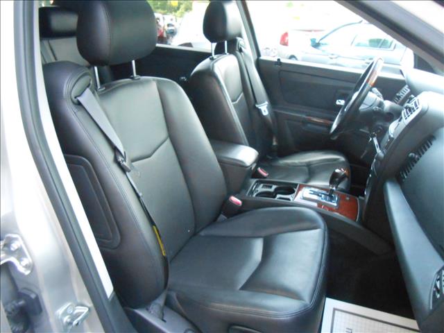 Cadillac SRX 2005 photo 11