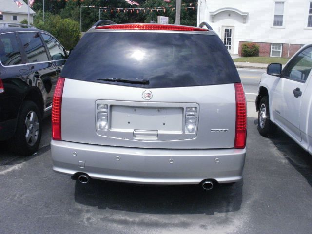Cadillac SRX Red Line SUV