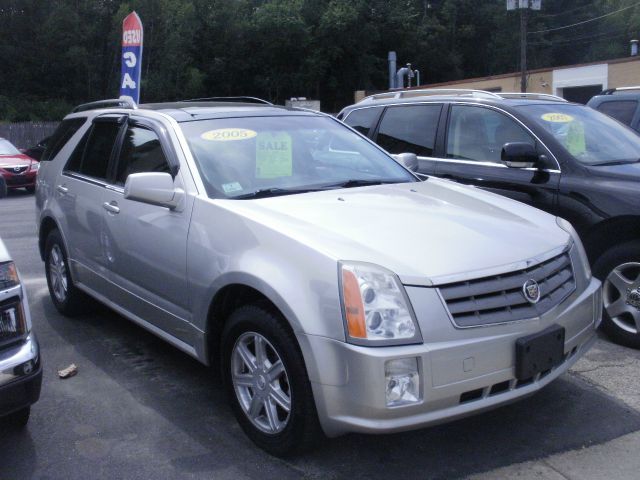 Cadillac SRX 2005 photo 4