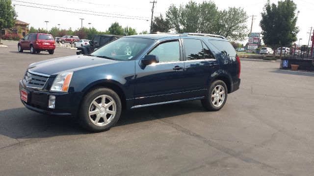 Cadillac SRX 2005 photo 4