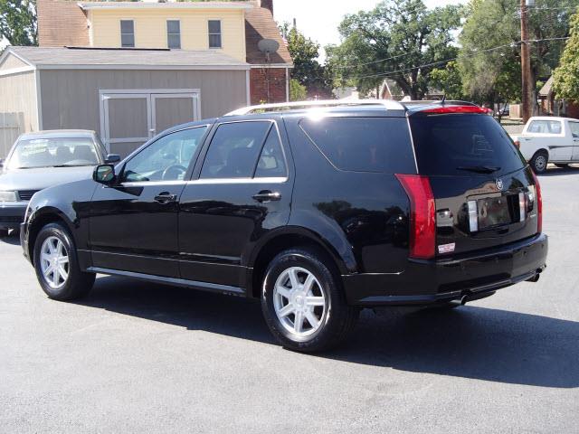 Cadillac SRX 2005 photo 1