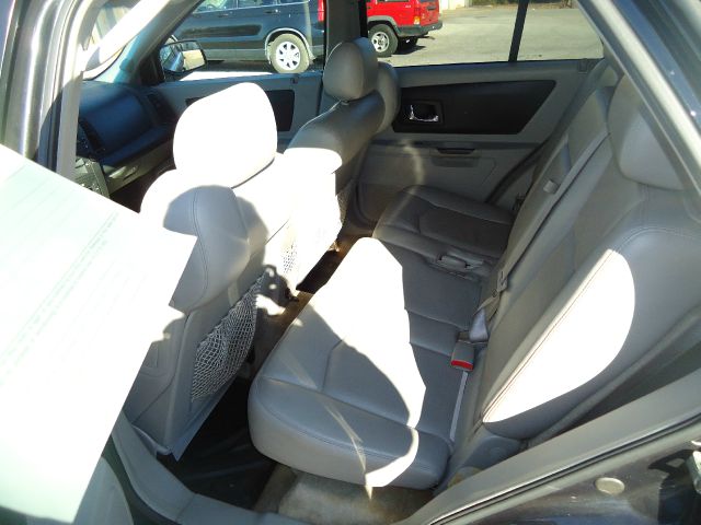 Cadillac SRX 2005 photo 2