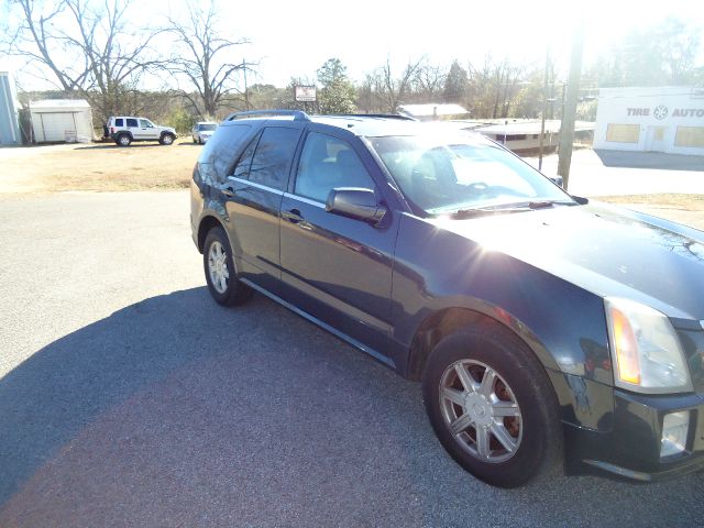 Cadillac SRX 2005 photo 4