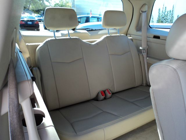 Cadillac SRX 2005 photo 10