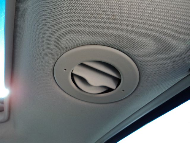 Cadillac SRX 2005 photo 31