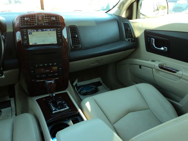 Cadillac SRX 2005 photo 33