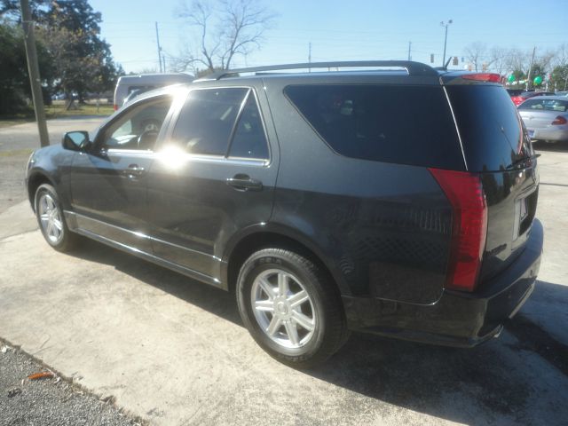Cadillac SRX 2005 photo 1