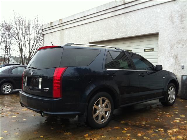 Cadillac SRX 2005 photo 1