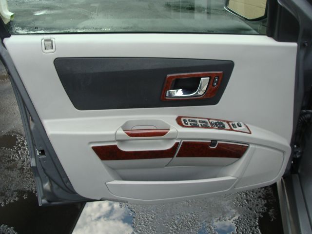 Cadillac SRX 2005 photo 3